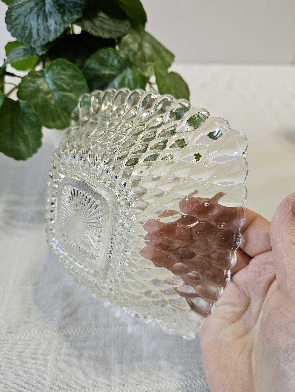 Vintage Indiana Glass Diamond-Cut Decorative Serving Bowl - Picture 3 of 7